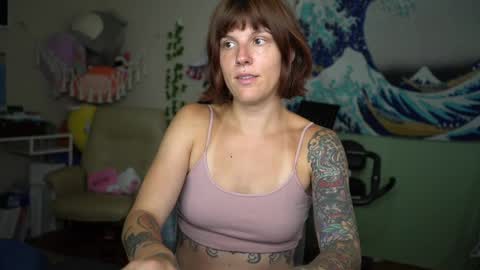   online show from 28, 5, 2026