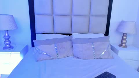 sussyfoxx_ online show from 10, 3, 2026