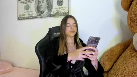 Snapshot of suzan__cooper2 chatting on 3, 6, 2026 suzan__cooper2 online show from 3, 6, 2026