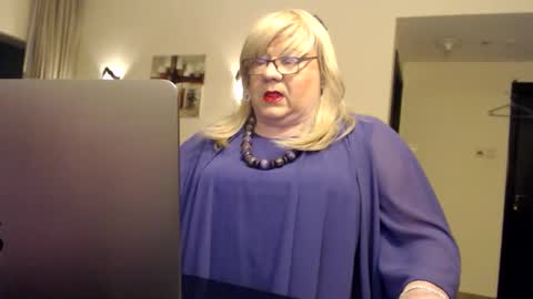 My name is Sissy or more fully Suzanna Aprilia Maria Mariquita Catarina Chinita Banci. Soy una puta - que chimba ladybug online show from 19, 9, 2025