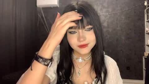 EmilySuonn online show from 22, 4, 2026