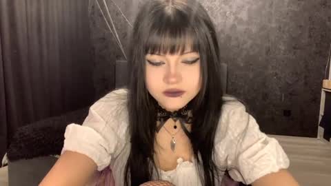 EmilySuonn online show from 30, 4, 2026