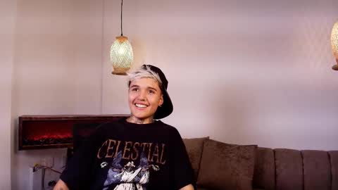 suzuwolf_dim online show from 12, 11, 2025