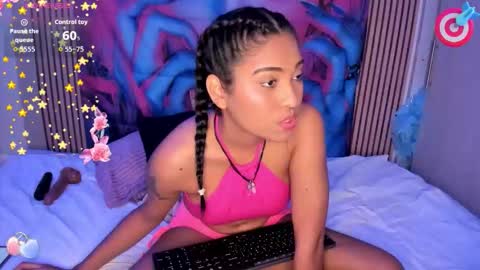 Snapshot of suzzann_rugg chatting on 14, 10, 2025 suzzann_rugg online show from 14, 10, 2025