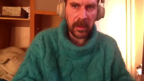 sweaterboy666 online show from 27, 1, 2025