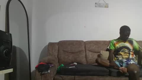 Snapshot of sweerie20 chatting on 14, 12, 2025 sweerie20 online show from 14, 12, 2025