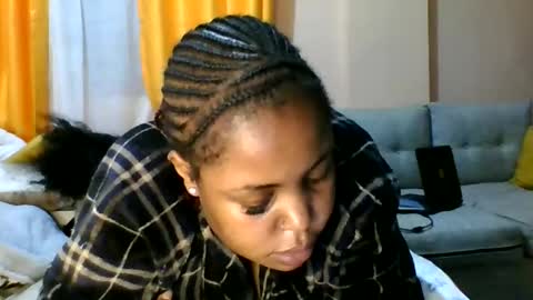 sweet52537 online show from 15, 3, 2026