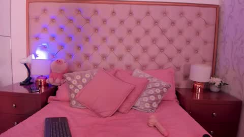 Snapshot of sweet__abbey chatting on 30, 10, 2025 Abby online show from 30, 10, 2025