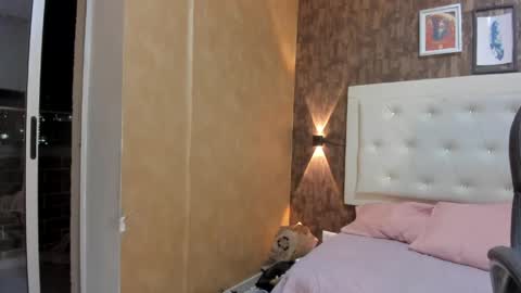 Snapshot of sweet__vanessa1 chatting on 16, 5, 2026 Vanessa online show from 16, 5, 2026