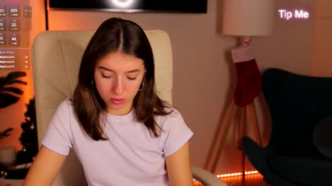 Snapshot of sweet__vikki chatting on 14, 12, 2025 sweet__vikki online show from 14, 12, 2025