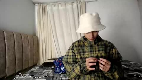 Snapshot of sweet_angels0 chatting on 12, 11, 2025 Andy online show from 12, 11, 2025