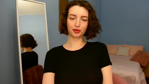 Snapshot of sweet_baby_miranda_ chatting on 19, 2, 2025 Miranda online show from 19, 2, 2025