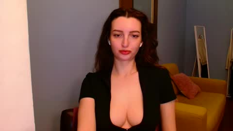 Snapshot of sweet_baby_miranda_ chatting on 25, 5, 2026 Miranda online show from 25, 5, 2026