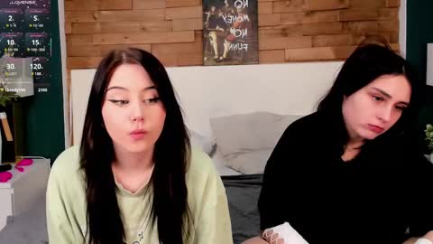 Snapshot of sweet_barbei chatting on 2, 3, 2025 My name is Margo Please Thumbs up me online show from 2, 3, 2025