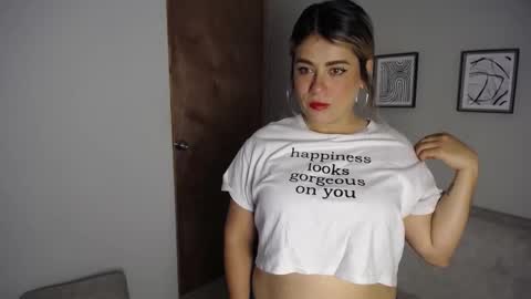 Snapshot of sweet_bella_valery_ chatting on 29, 11, 2025 Bella Valery online show from 29, 11, 2025