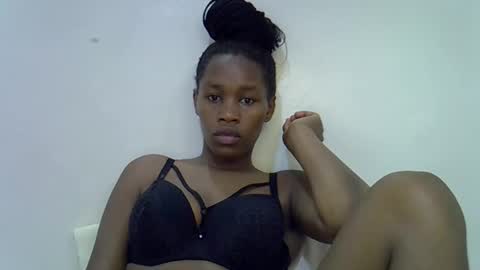 Snapshot of sweet_brown9 chatting on 15, 10, 2025 sweet_brown9 online show from 15, 10, 2025