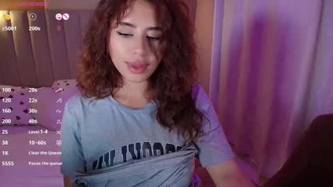 Snapshot of sweet_cami1 chatting on 4, 11, 2025 Camila online show from 4, 11, 2025