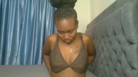 Camila online show from 5, 11, 2025