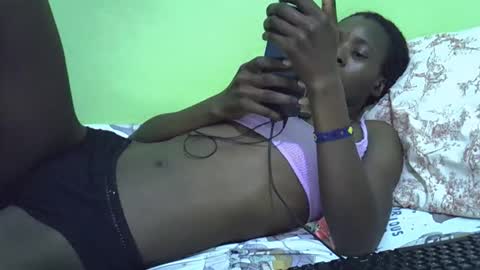Snapshot of sweet_candie01 chatting on 17, 9, 2025 sweet_candie01 online show from 17, 9, 2025