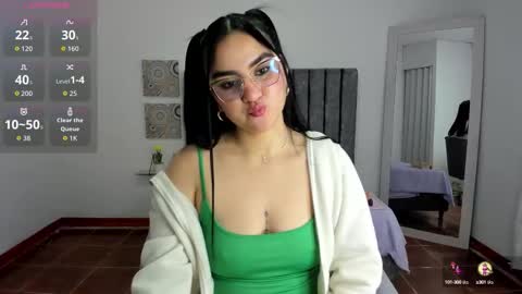 Snapshot of sweet_catita chatting on 7, 10, 2025 Cata online show from 7, 10, 2025