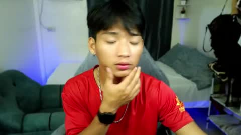 Snapshot of sweet_clarence69 chatting on 14, 6, 2026 CLARENCE online show from 14, 6, 2026