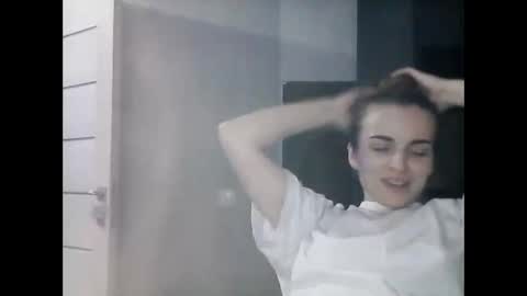 Snapshot of sweet_cute98 chatting on 4, 12, 2025 sweet_cute98 online show from 4, 12, 2025