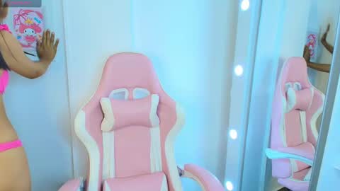 Snapshot of sweet_dania_ chatting on 2, 3, 2025 sweet_dania_ online show from 2, 3, 2025