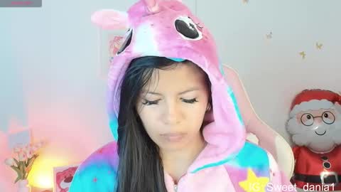 sweet_dania_ online show from 19, 1, 2026