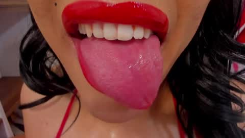 sweet_eliizabeth online show from 6, 4, 2026
