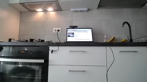 Snapshot of sweet_ella chatting on 20, 1, 2025 online show from 20, 1, 2025