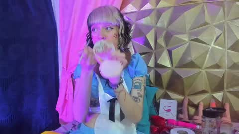  emmili  online show from 6, 12, 2024