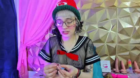  emmili  online show from 12, 12, 2024