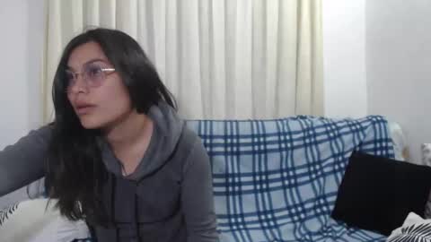 Snapshot of sweet_fantasy_couple chatting on 4, 1, 2025 sweet_fantasy_couple online show from 4, 1, 2025