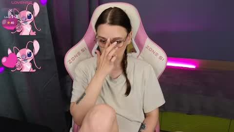 Snapshot of sweet_frosty chatting on 17, 7, 2026 Alice online show from 17, 7, 2026