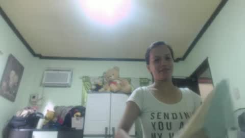 Snapshot of sweet_girlyxx chatting on 21, 12, 2024 girly online show from 21, 12, 2024