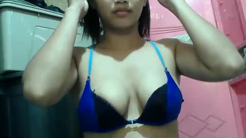 Snapshot of sweet_hazel25 chatting on 9, 10, 2025 Hazel online show from 9, 10, 2025