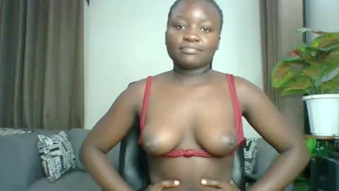 Snapshot of sweet_jenica chatting on 3, 12, 2024 ESTHER NEEMA online show from 3, 12, 2024