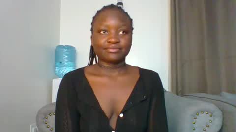 Snapshot of sweet_jenica chatting on 15, 1, 2025 ESTHER NEEMA online show from 15, 1, 2025