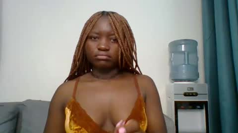 Snapshot of sweet_jenica chatting on 22, 10, 2025 ESTHER NEEMA online show from 22, 10, 2025