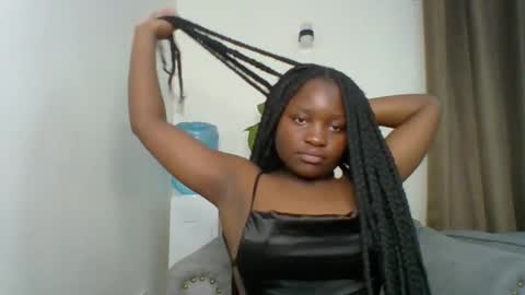 Snapshot of sweet_jenica chatting on 10, 1, 2026 ESTHER NEEMA online show from 10, 1, 2026