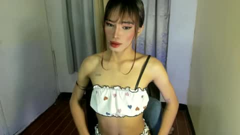 sweet_kyliexx online show from 14, 6, 2026