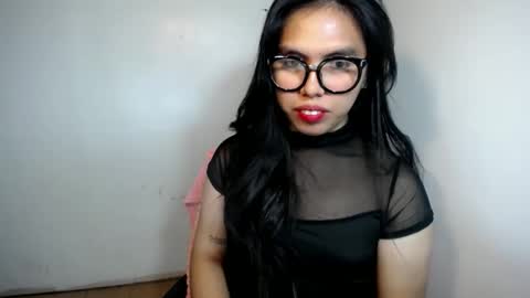 sweet_kyline69 online show from 28, 11, 2025