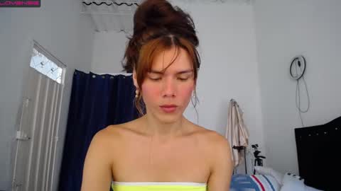 Lady online show from 17, 2, 2025