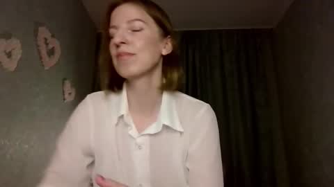 sweet_lilbunny online show from 30, 9, 2025