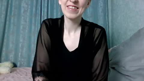 sweet_lilbunny online show from 2, 4, 2026