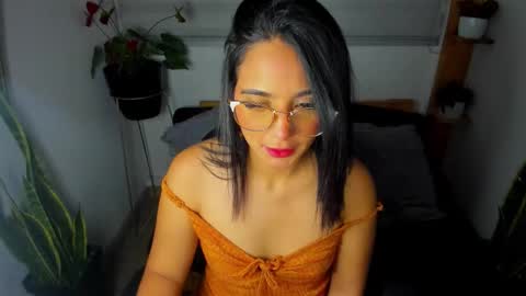 Snapshot of sweet_lina1 chatting on 10, 2, 2026 Lina online show from 10, 2, 2026