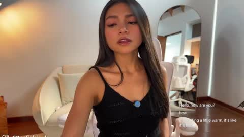Snapshot of sweet_littleee chatting on 26, 4, 2026 free private online show from 26, 4, 2026