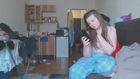 Snapshot of sweet_martinique chatting on 26, 4, 2026 TexasPAWG101 online show from 26, 4, 2026