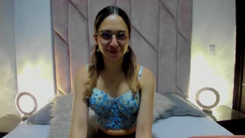Snapshot of sweet_meelody chatting on 29, 9, 2025 Melody online show from 29, 9, 2025
