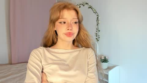 Melissa. Join me on Fansly link in social medias online show from 5, 4, 2026